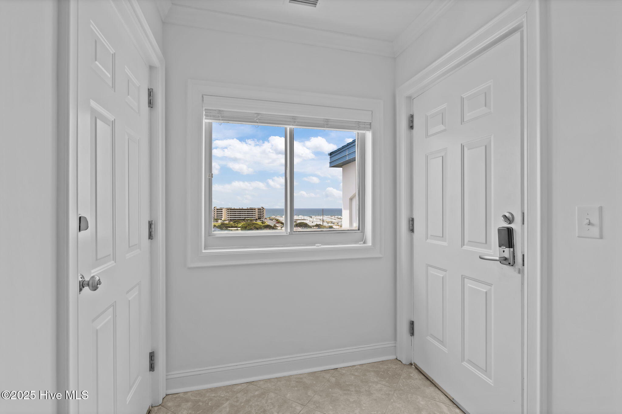 1550 Salter Path Road, Unit 710 Indian Beach, NC 28512 - Photo 7 of 42 Foyer