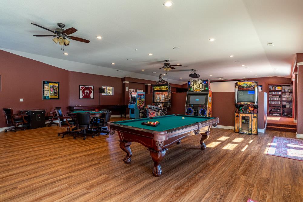 2985 Day Road Gilroy, CA 95020 - Photo 85 of 100 a living room with furniture and wooden floor