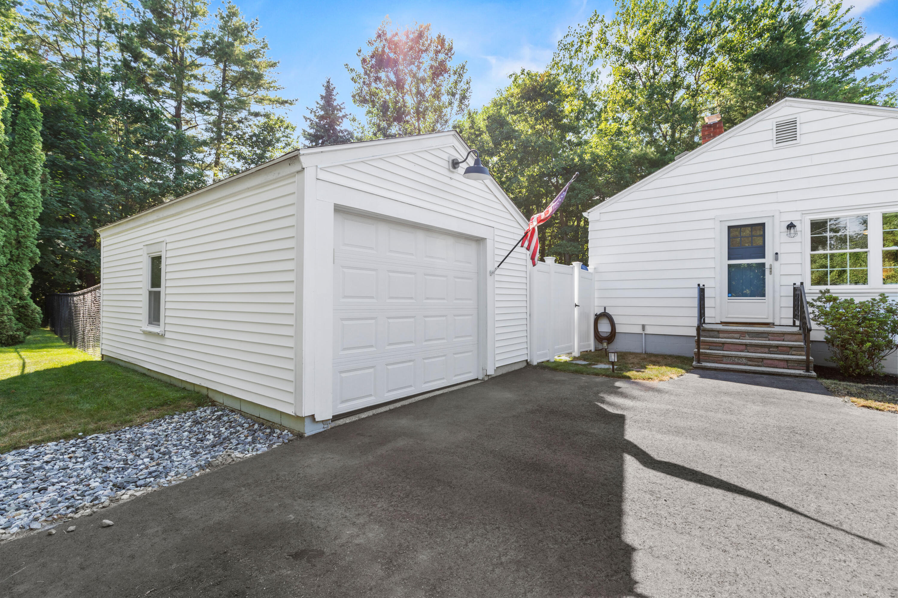 181 Pine Point Road Scarborough, ME 04074 - Photo 6 of 47 181 Pine Point Scarborough023