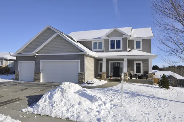 $629,900 | 1882 Kerry Drive Northeast, Rochester, MN 55906