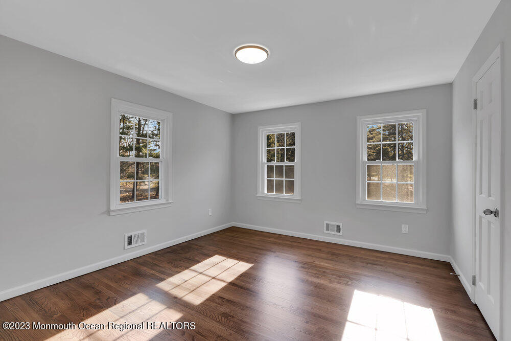 35 Pilgrim Way Colts Neck, NJ 07722 - Photo 25 of 44 041_dsc02726