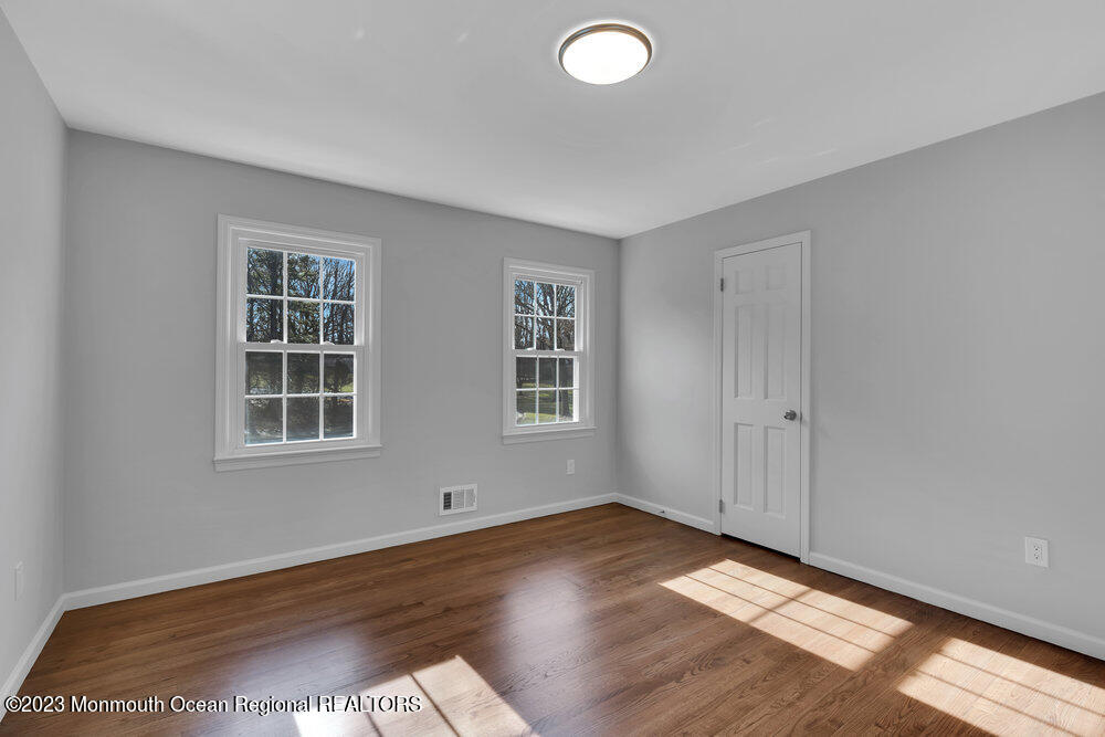 35 Pilgrim Way Colts Neck, NJ 07722 - Photo 26 of 44 042_dsc02731