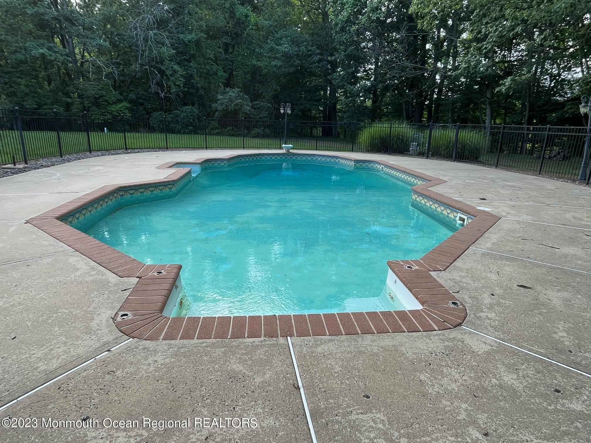 35 Pilgrim Way Colts Neck, NJ 07722 - Photo 35 of 44 IMG_2576