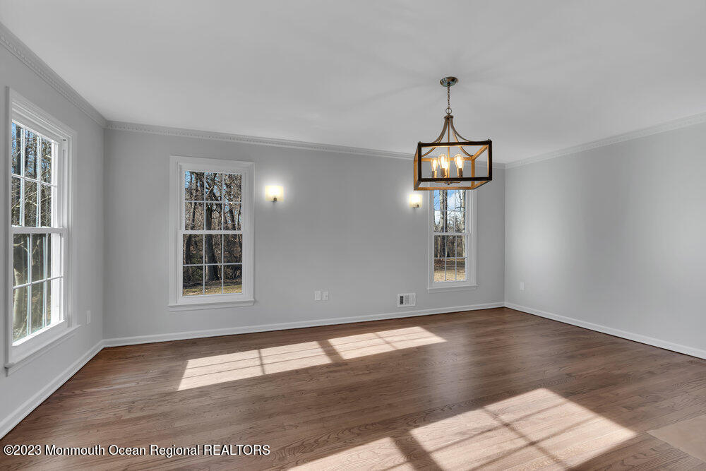 35 Pilgrim Way Colts Neck, NJ 07722 - Photo 7 of 44 013_dsc02596