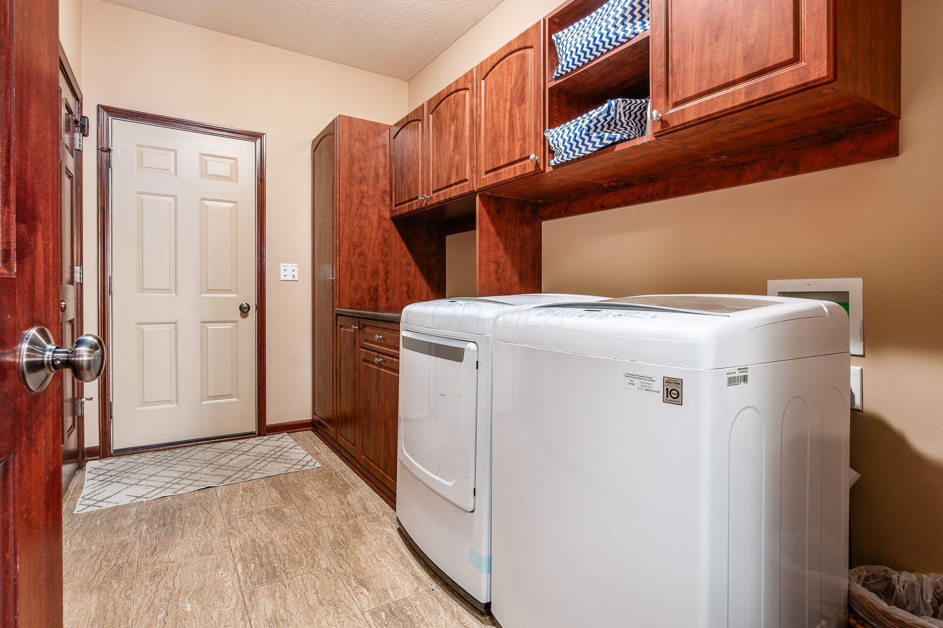 121 Harvest Ridge Avenue Pataskala, OH 43062 - Photo 26 of 67 First Floor Laundry