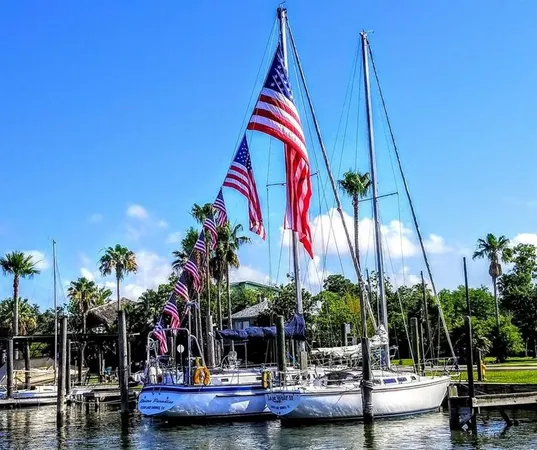 $3,150 | 50 Lazy Lane, Kemah, TX 77565