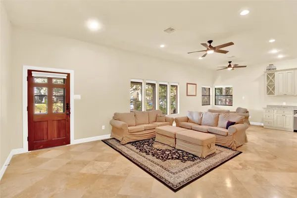 $3,150 | 50 Lazy Lane, Kemah, TX 77565