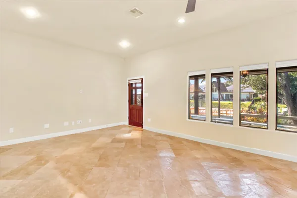 $3,150 | 50 Lazy Lane, Kemah, TX 77565