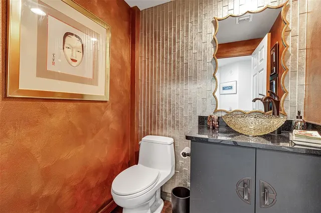 $1,500,000 | 385 North Point Road, Unit 704, Osprey, FL 34229