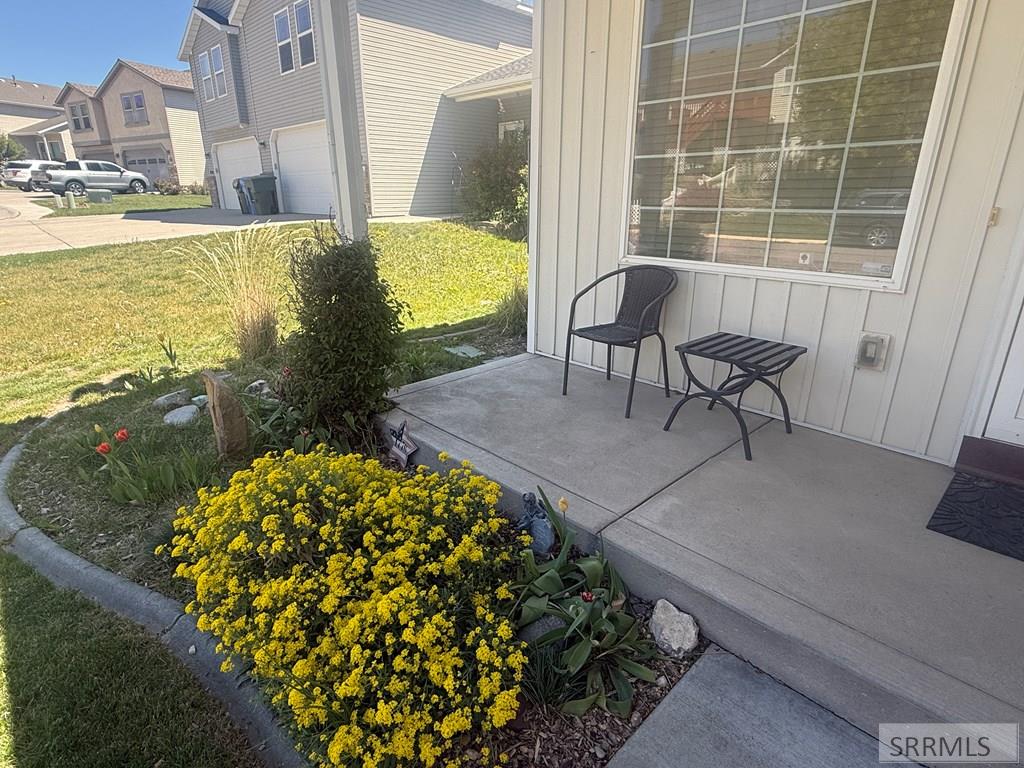 1620 Sun Hill Loop Pocatello, ID 83201 - Photo 4 of 35