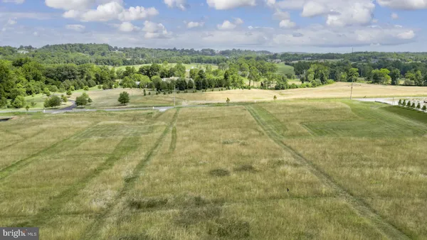 a view of an outdoor space and a yard