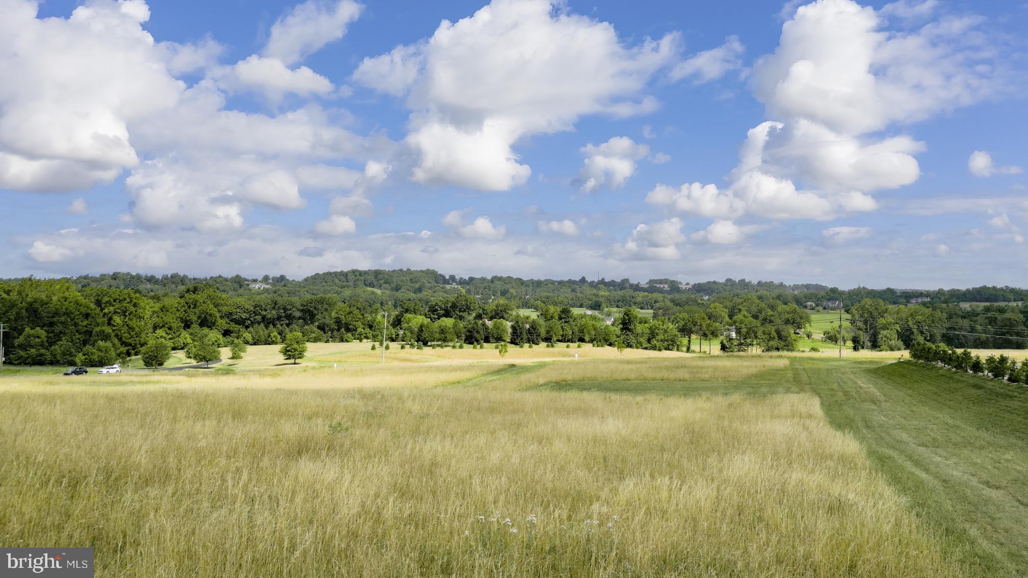 335 North Lewisberry Road Dillsburg, PA 17019 - Photo 7 of 8 a view of an ocean and beach