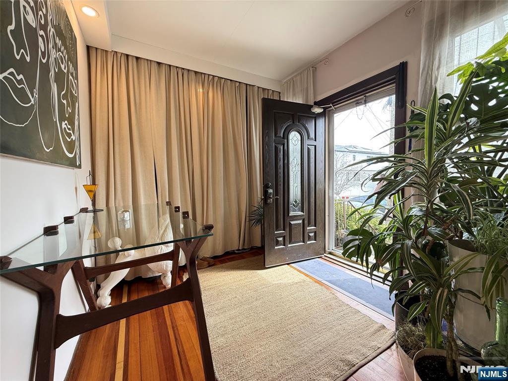 799 2nd Street Secaucus, NJ 07094 - Photo 4 of 48