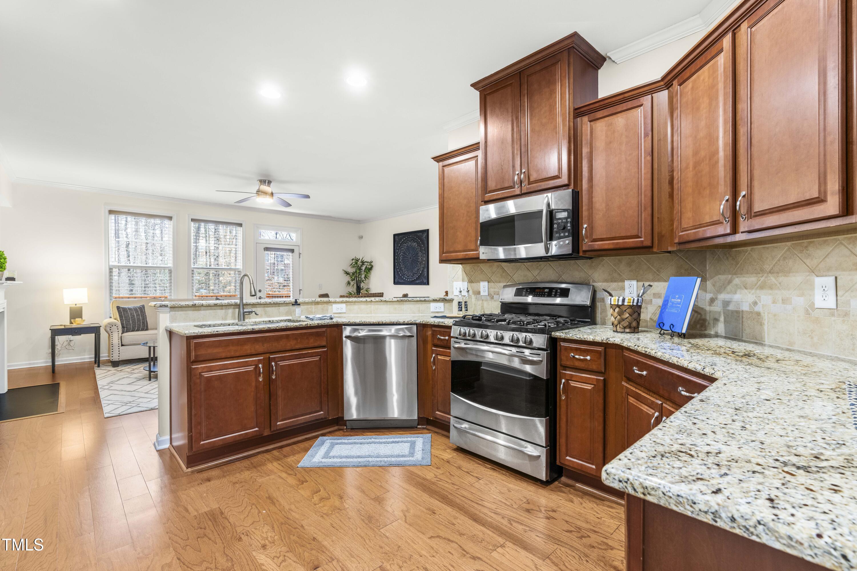 5633 Wade Park Boulevard Raleigh, NC 27607 - Photo 11 of 34 DSC08867