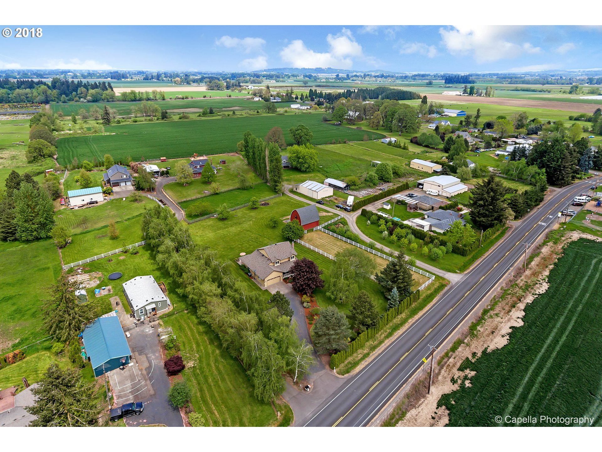 11675 Hazelgreen Road Northeast Silverton, OR 97381 - Photo 32 of 32 a view of a city with a lake view