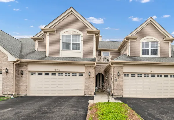 $2,800 | 1263 Tamarack Drive, Bartlett, IL 60103