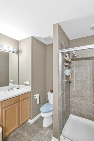 $2,800 | 1263 Tamarack Drive, Bartlett, IL 60103