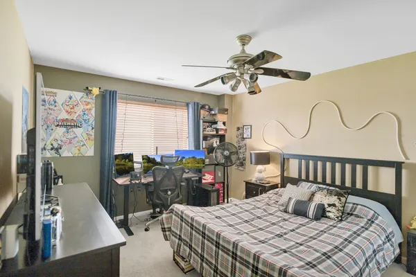 $2,800 | 1263 Tamarack Drive, Bartlett, IL 60103