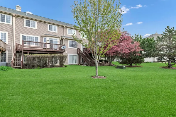$2,800 | 1263 Tamarack Drive, Bartlett, IL 60103
