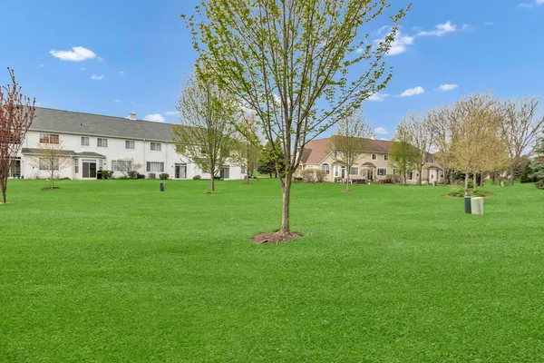 $2,800 | 1263 Tamarack Drive, Bartlett, IL 60103