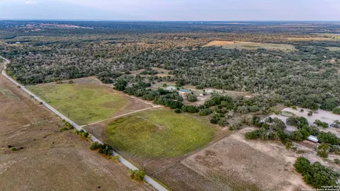 $849,700 | 2605 Schuttig Road, Pleasanton, TX 78064