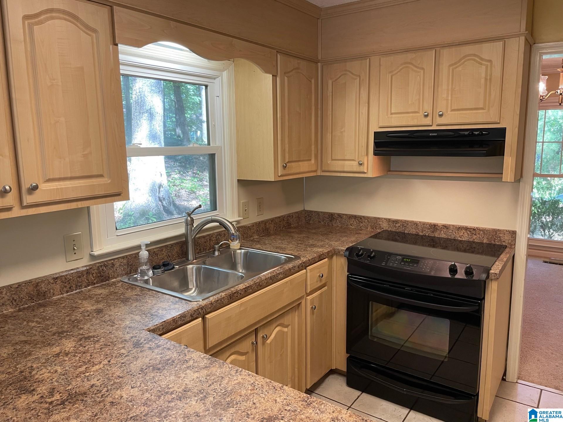 741 Dividing Ridge Drive Birmingham, AL 35244 - Photo 5 of 13