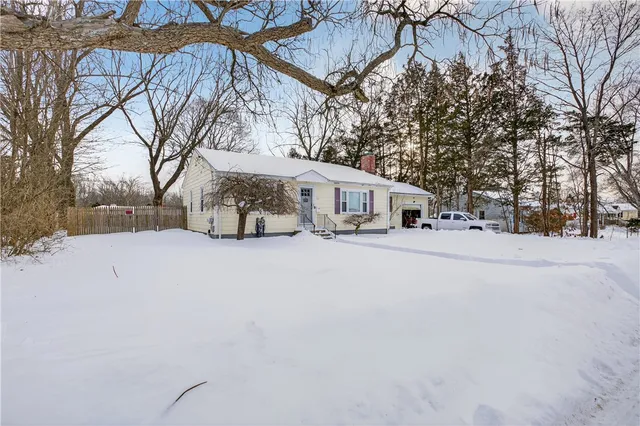 $425,000 | 110 Panto Road, Warwick, RI 02886