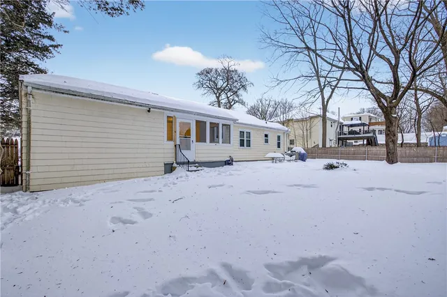 $425,000 | 110 Panto Road, Warwick, RI 02886