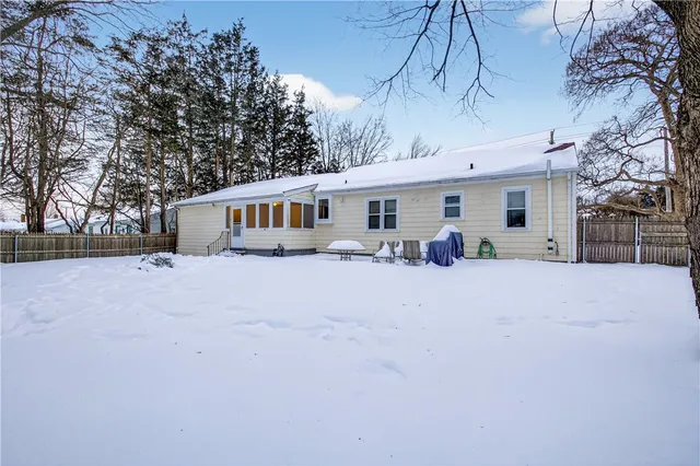 $425,000 | 110 Panto Road, Warwick, RI 02886