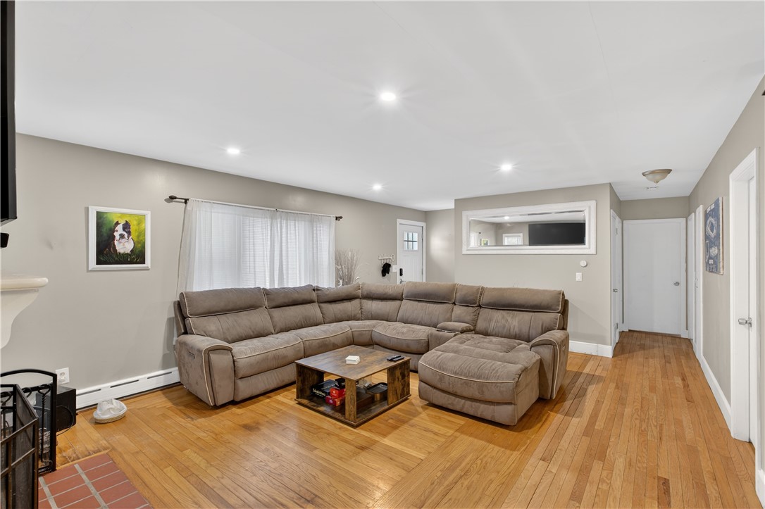 110 Panto Road Warwick, RI 02886 - Photo 8 of 50