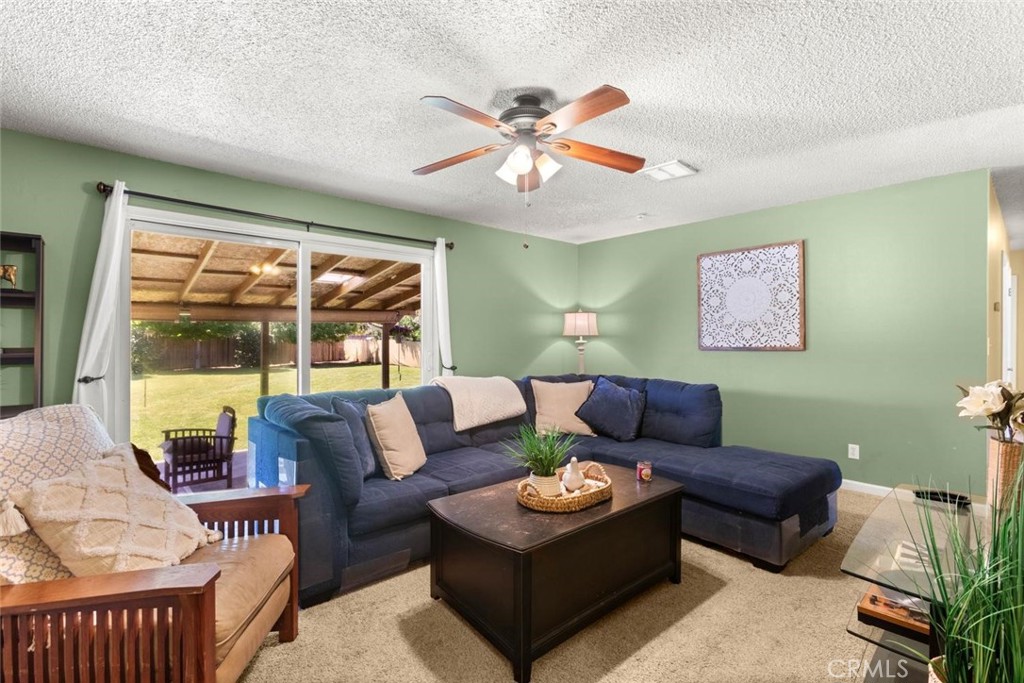 9099 Midway Durham, CA 95938 - Photo 10 of 32 Lots of natural light
