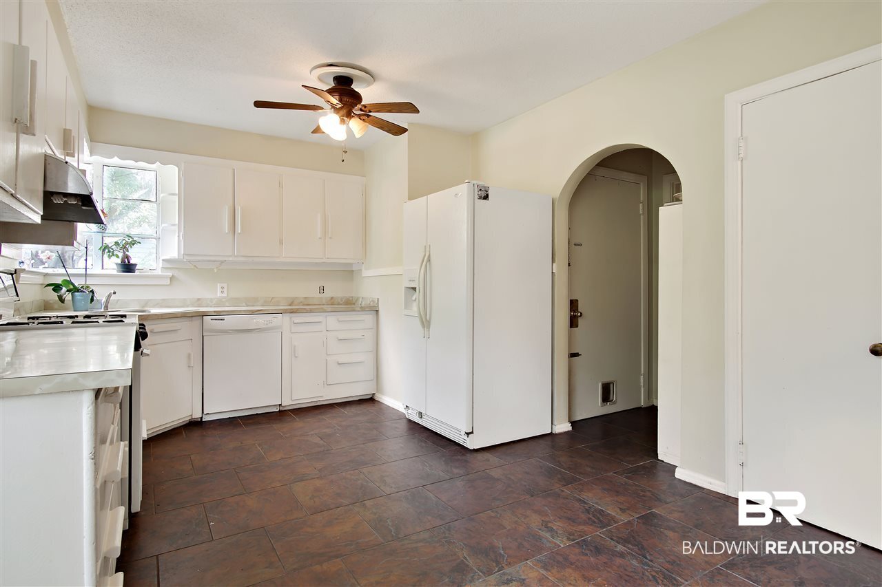 1159 Selma Street Mobile, AL 36604 - Photo 20 of 24