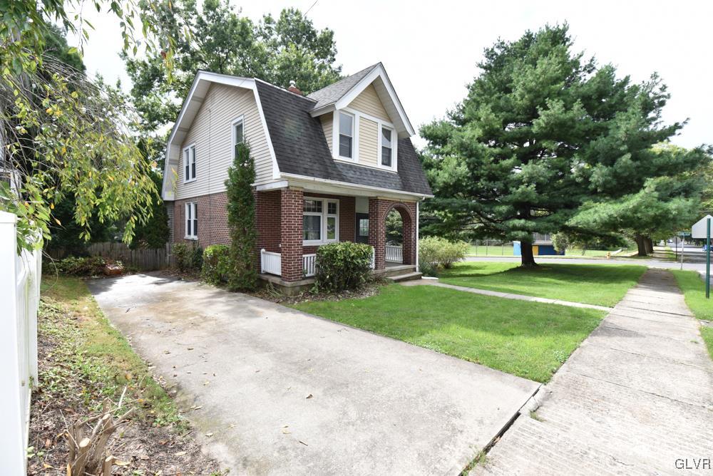 1129 Spring Street Bethlehem, PA 18018 - Photo 12 of 50 Gallery Image 12
