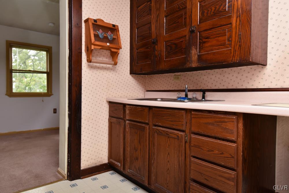 1129 Spring Street Bethlehem, PA 18018 - Photo 16 of 50 Gallery Image 16