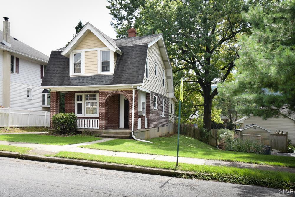 1129 Spring Street Bethlehem, PA 18018 - Photo 3 of 50 Gallery Image 3