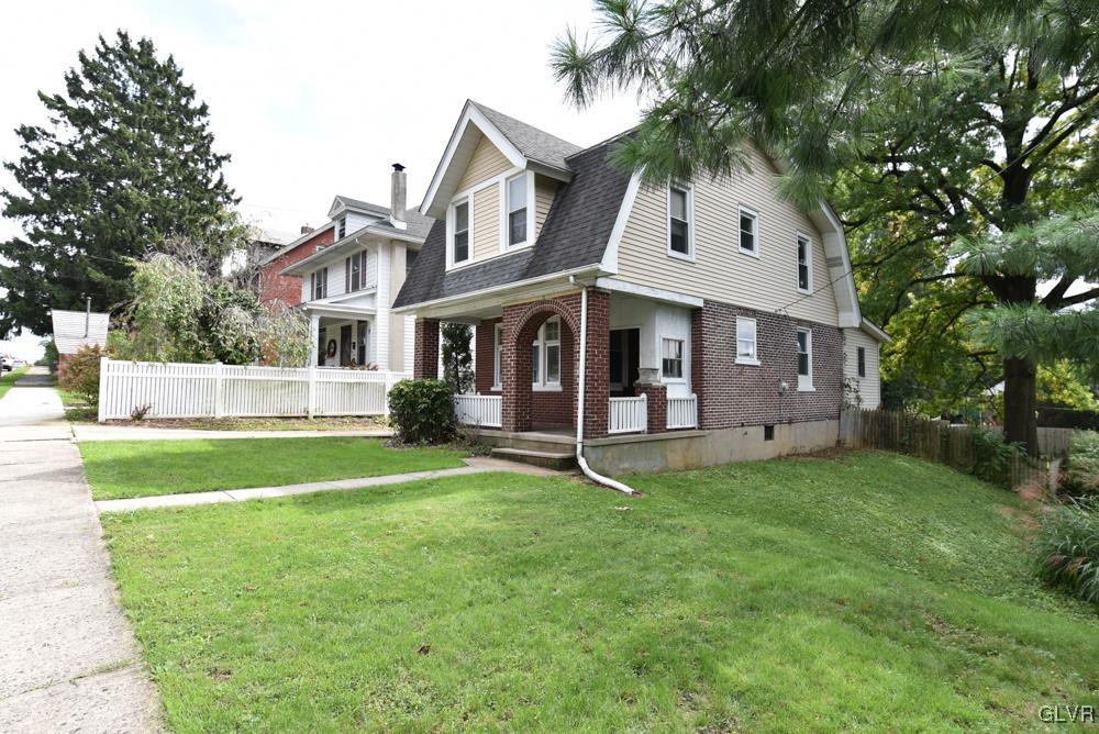 1129 Spring Street Bethlehem, PA 18018 - Photo 6 of 50 Gallery Image 6