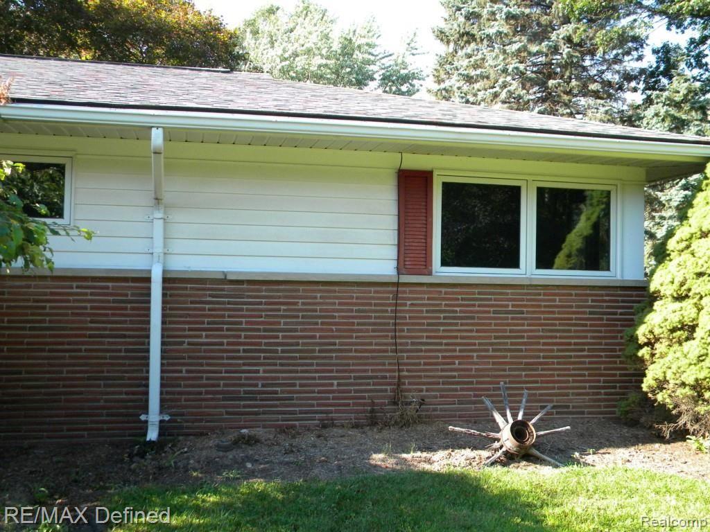 1957 Ansal Drive Rochester, MI 48309 - Photo 27 of 41 DSCN9069.jpg