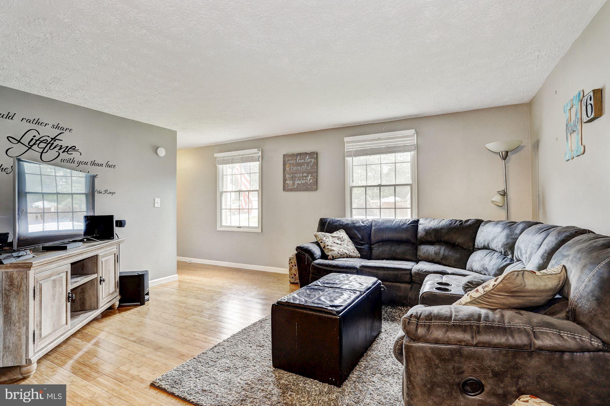 7726 Baggins Road Hanover, MD 21076 - Photo 2 of 28 Living Room