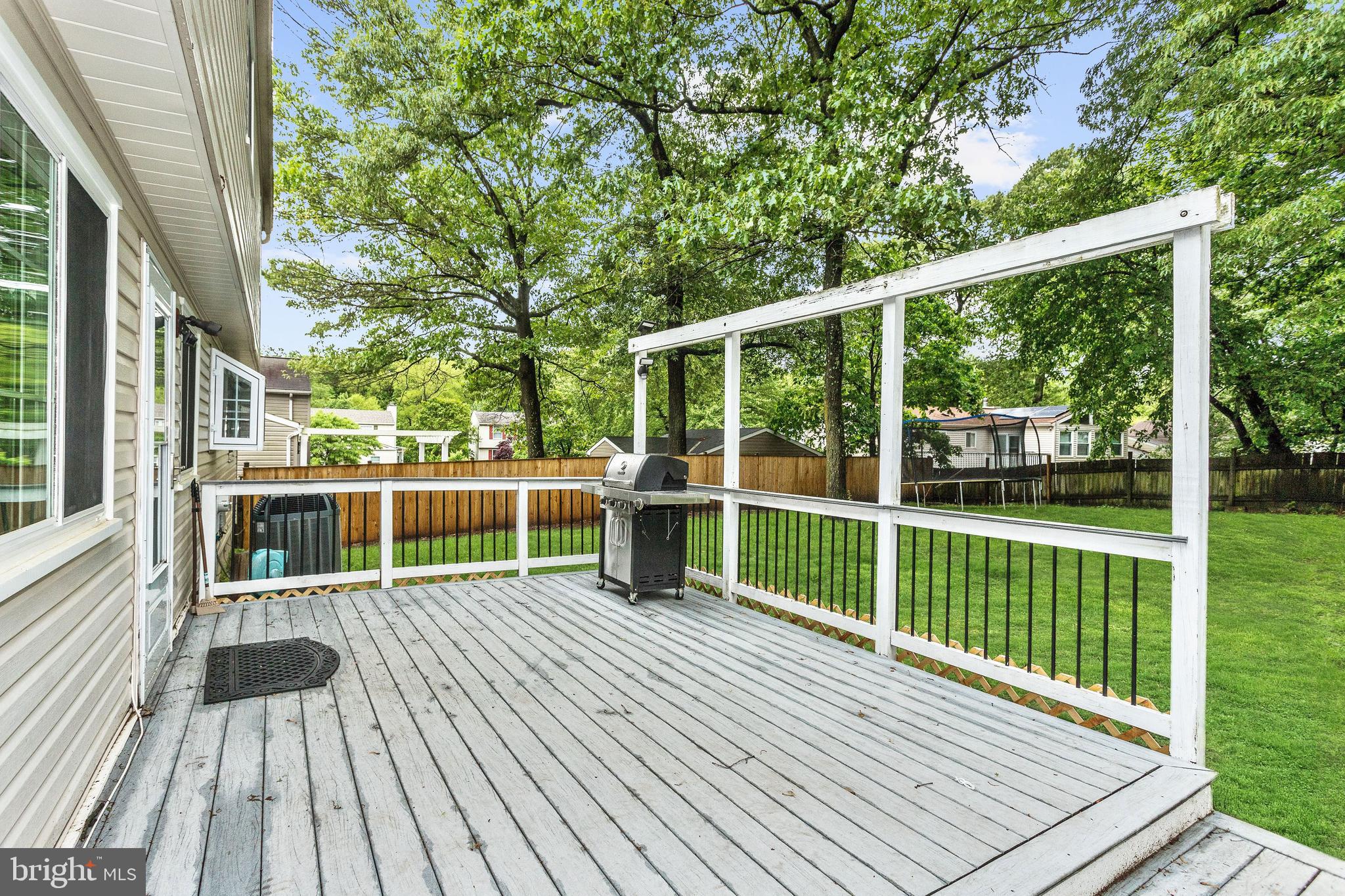 7726 Baggins Road Hanover, MD 21076 - Photo 22 of 28 Deck