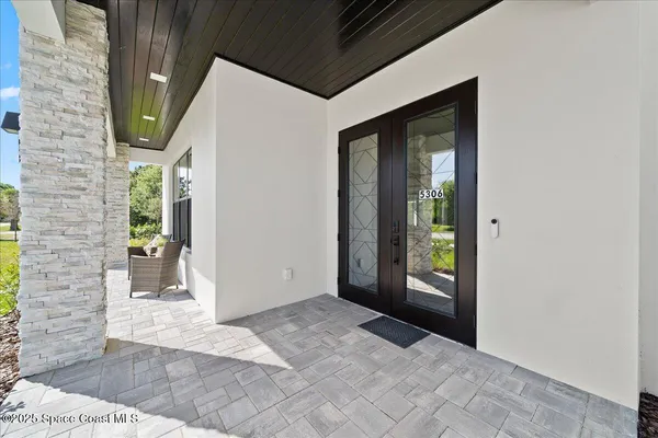 a view of an entryway