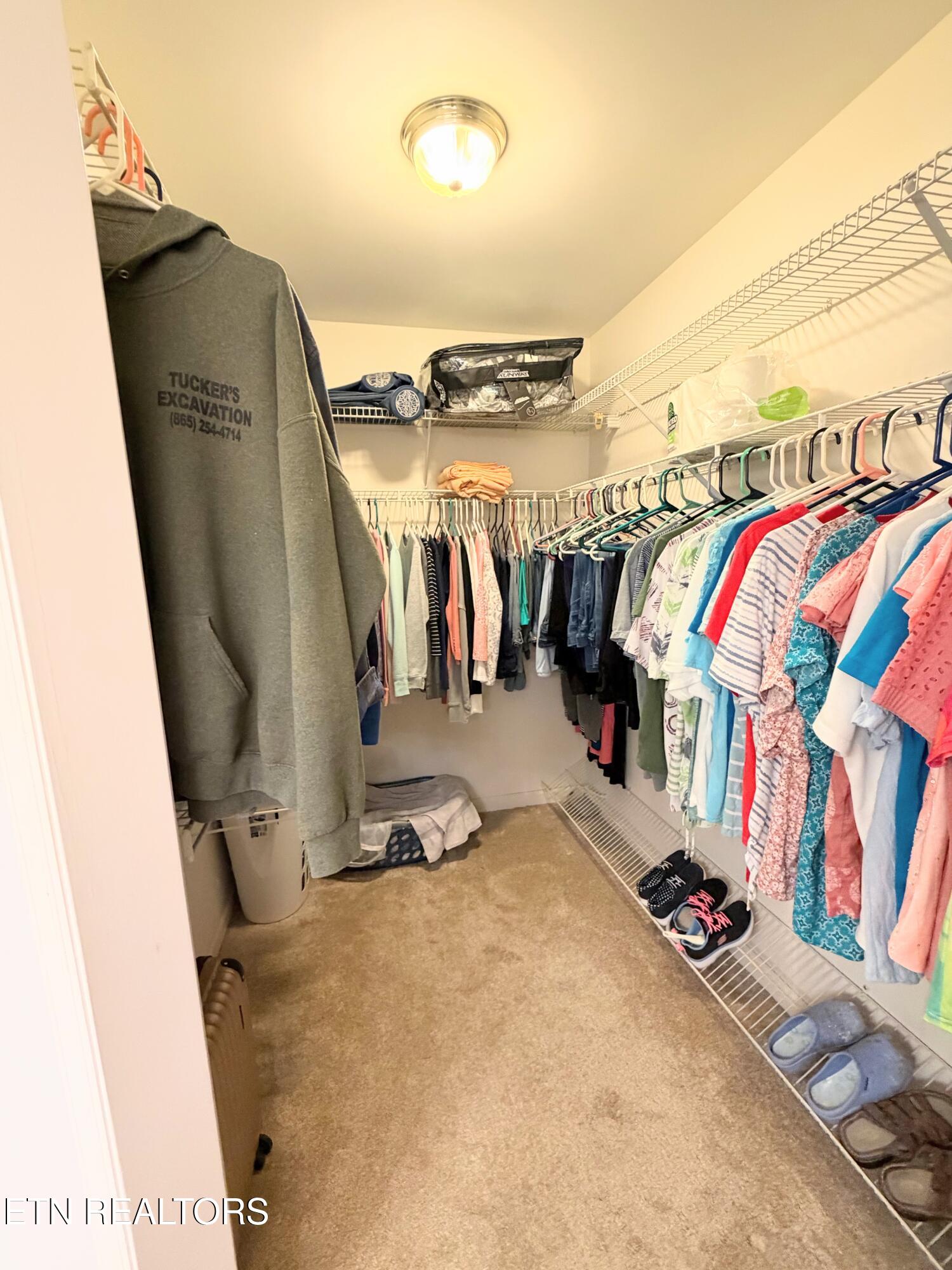 5309 Comice Way Knoxville, TN 37918 - Photo 20 of 24 Master Closet