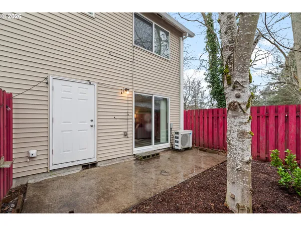 $260,000 | 19159 Southeast Yamhill Street, Unit 15, Portland, OR 97233