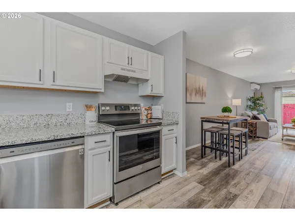 $260,000 | 19159 Southeast Yamhill Street, Unit 15, Portland, OR 97233