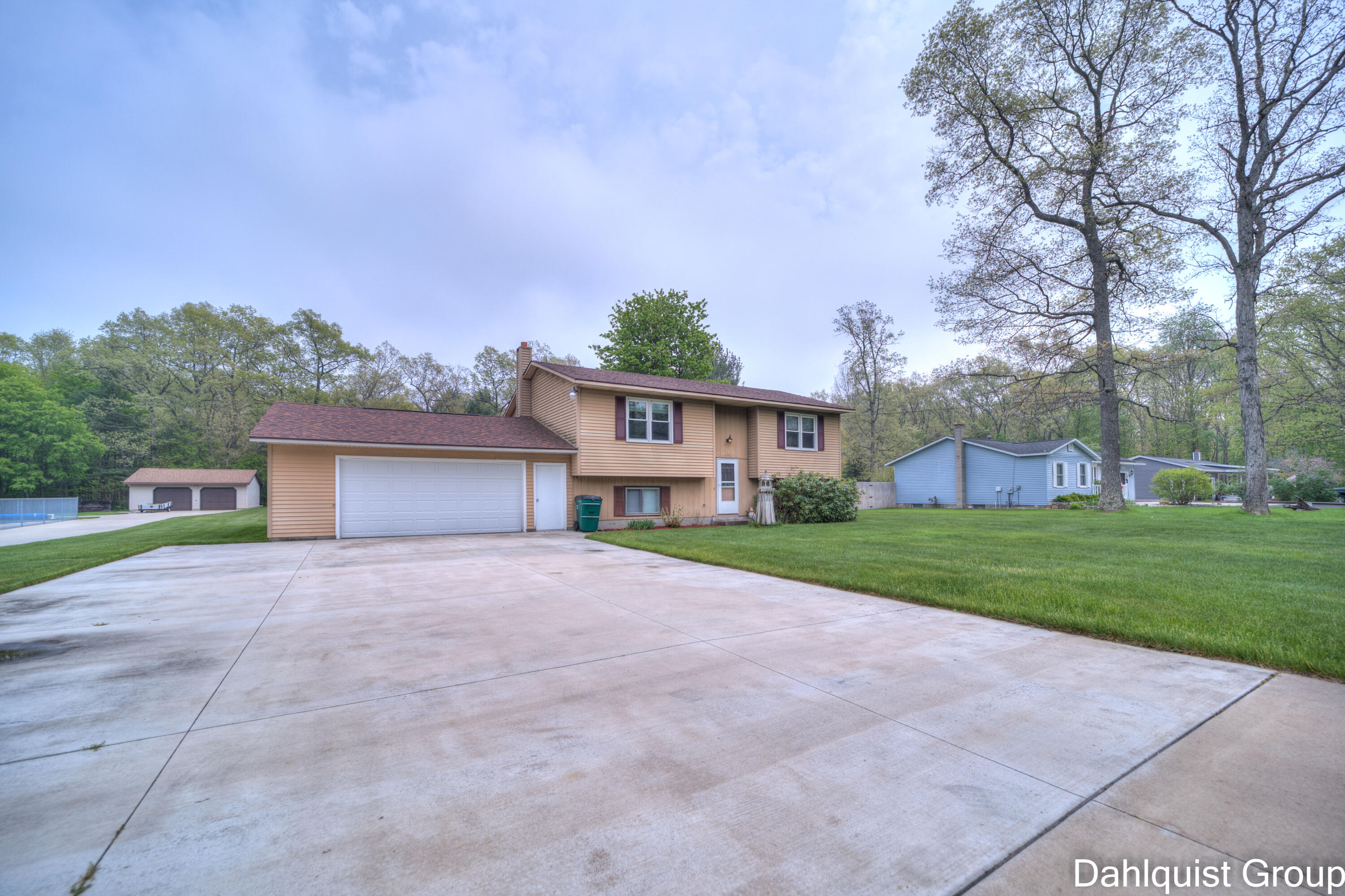 4048 Orshal Road Whitehall, MI 49461 - Photo 3 of 51 4048 Orshal (3 of 53)