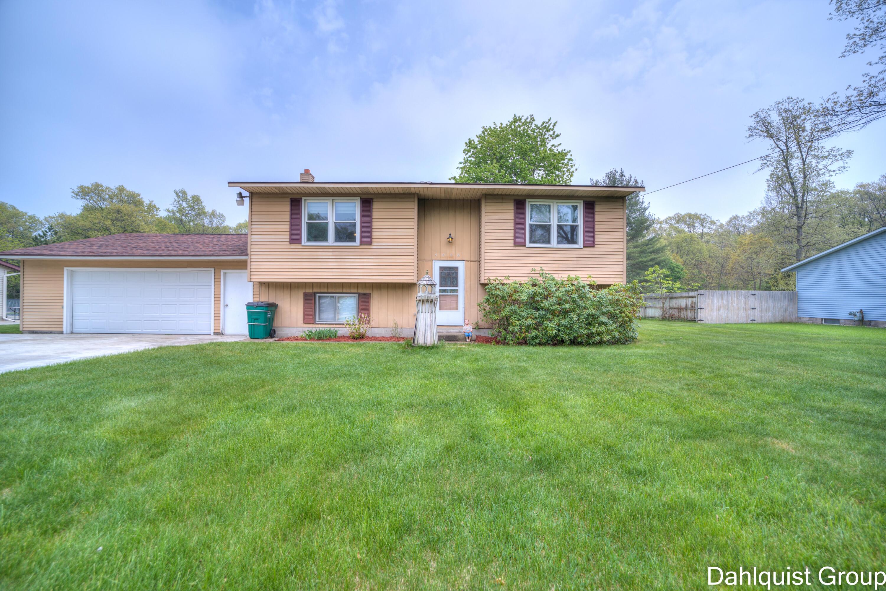 4048 Orshal Road Whitehall, MI 49461 - Photo 4 of 51 4048 Orshal (4 of 53)