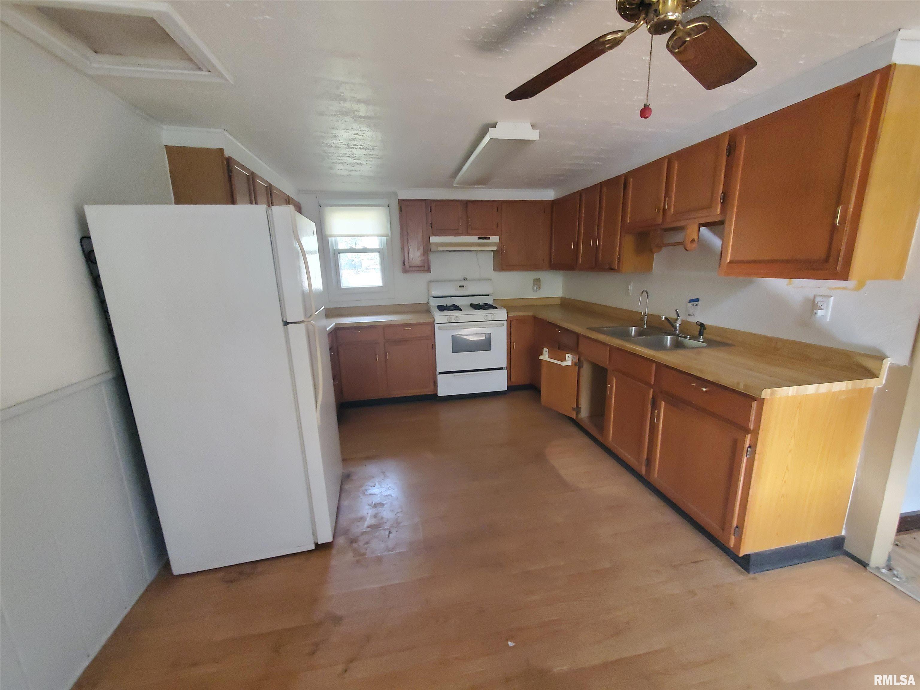 1805 French Street Rock Falls, IL 61071 - Photo 9 of 15