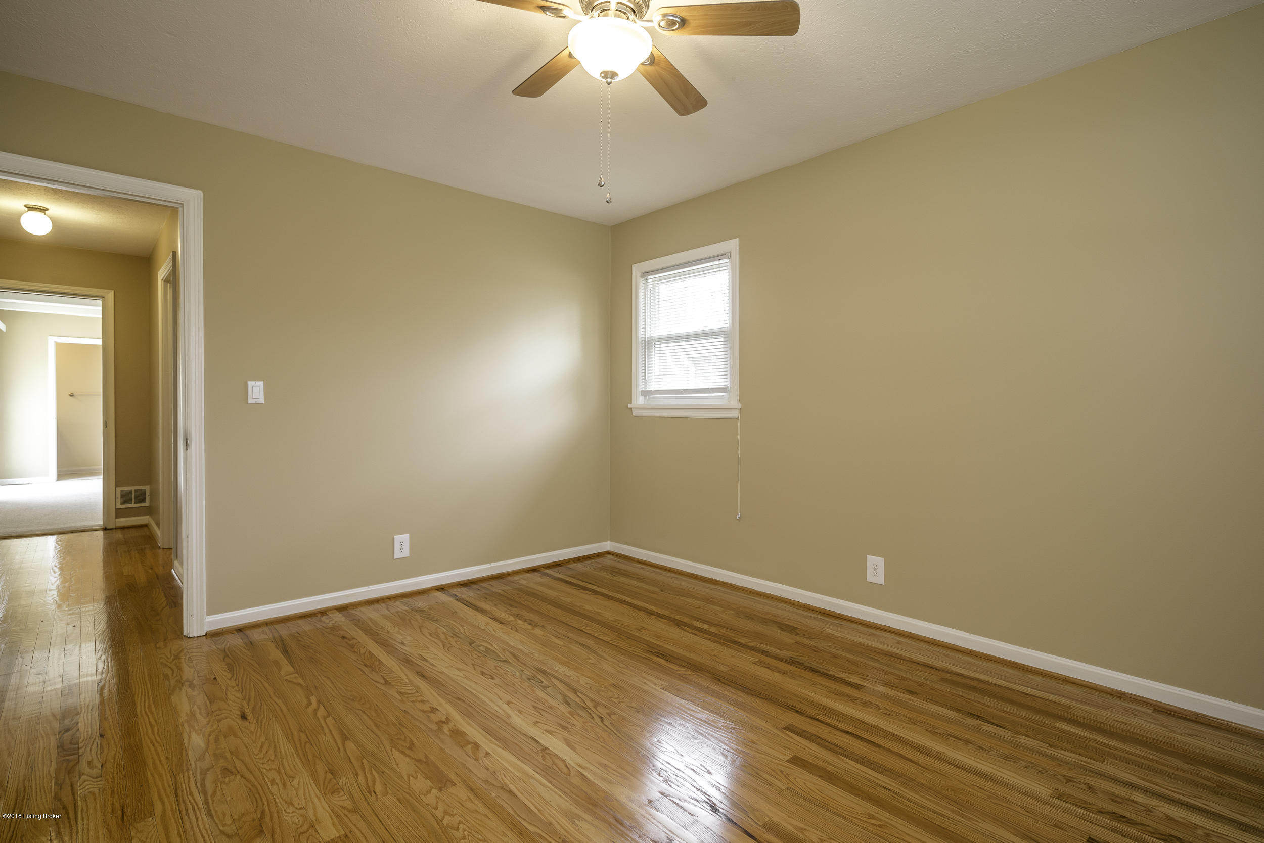 8214 Delido Road Louisville, KY 40219 - Photo 29 of 53 8214 Delido Rd-38