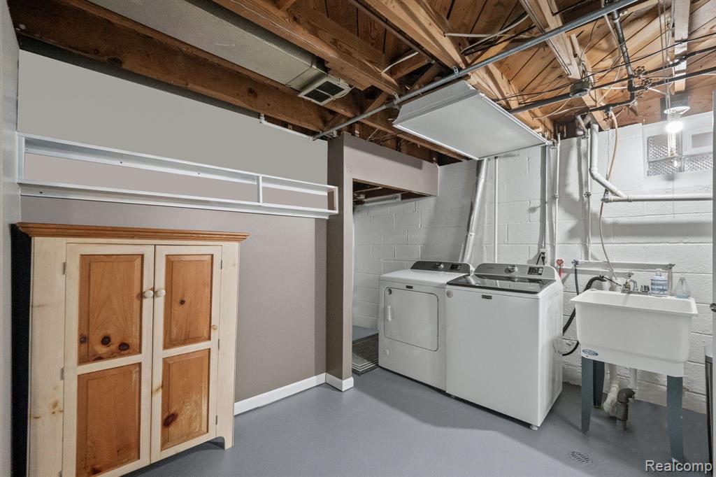 2064 Oxford Road Grosse Pointe Woods, MI 48236 - Photo 21 of 28