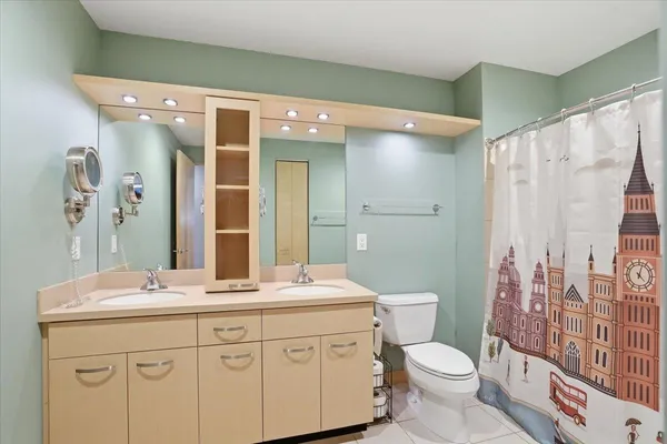 $335,000 | 309 West Washington Avenue, Unit 311, Madison, WI 53703