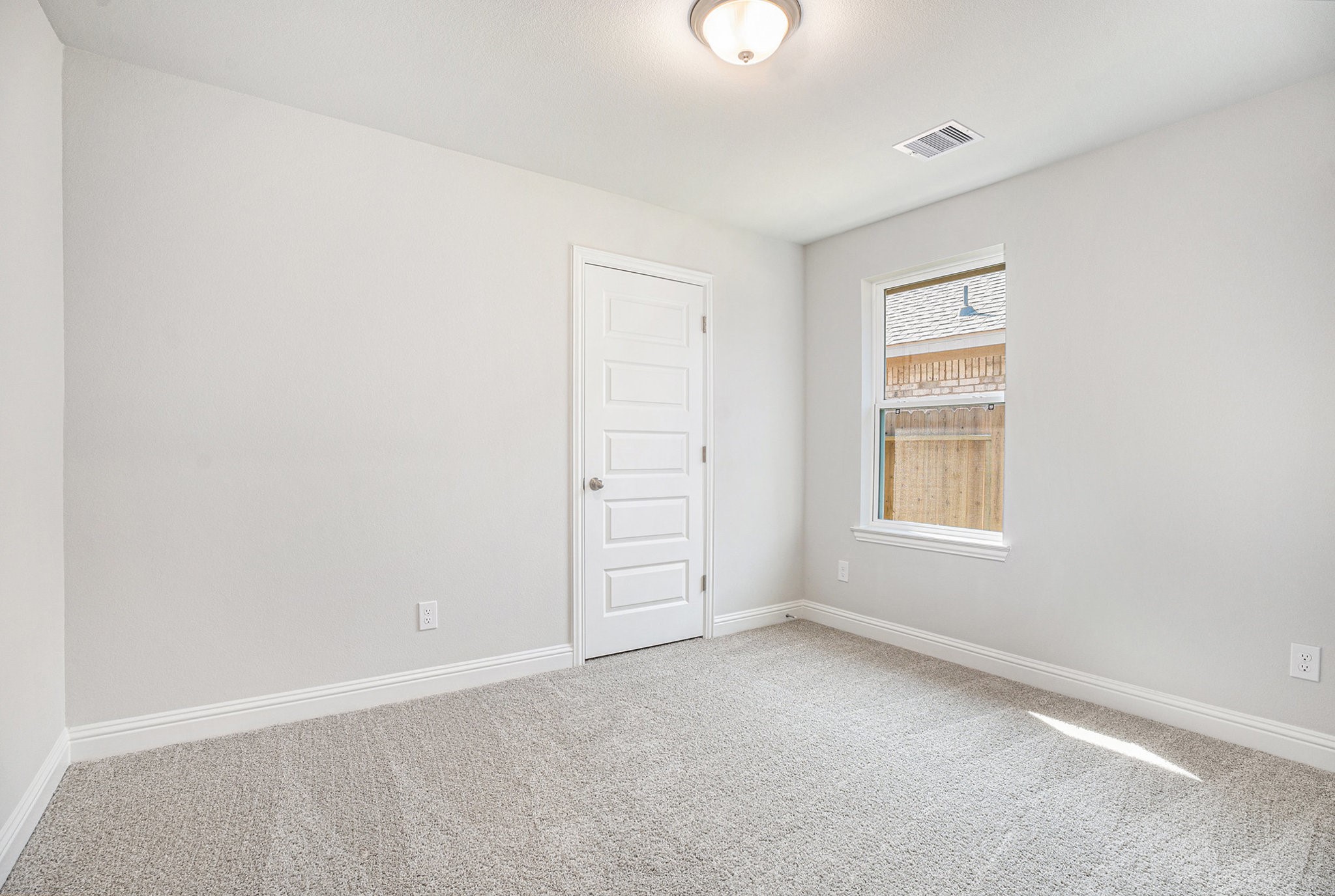 416 Bryan Way Angleton, TX 77515 - Photo 12 of 17